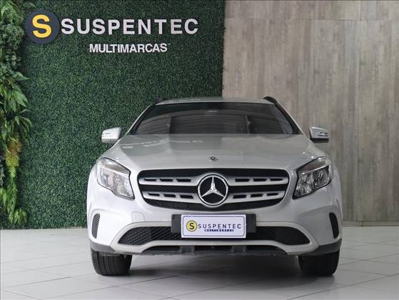 MERCEDES-BENZ GLA 200 1.6 CGI FLEX STYLE 7G-DCT